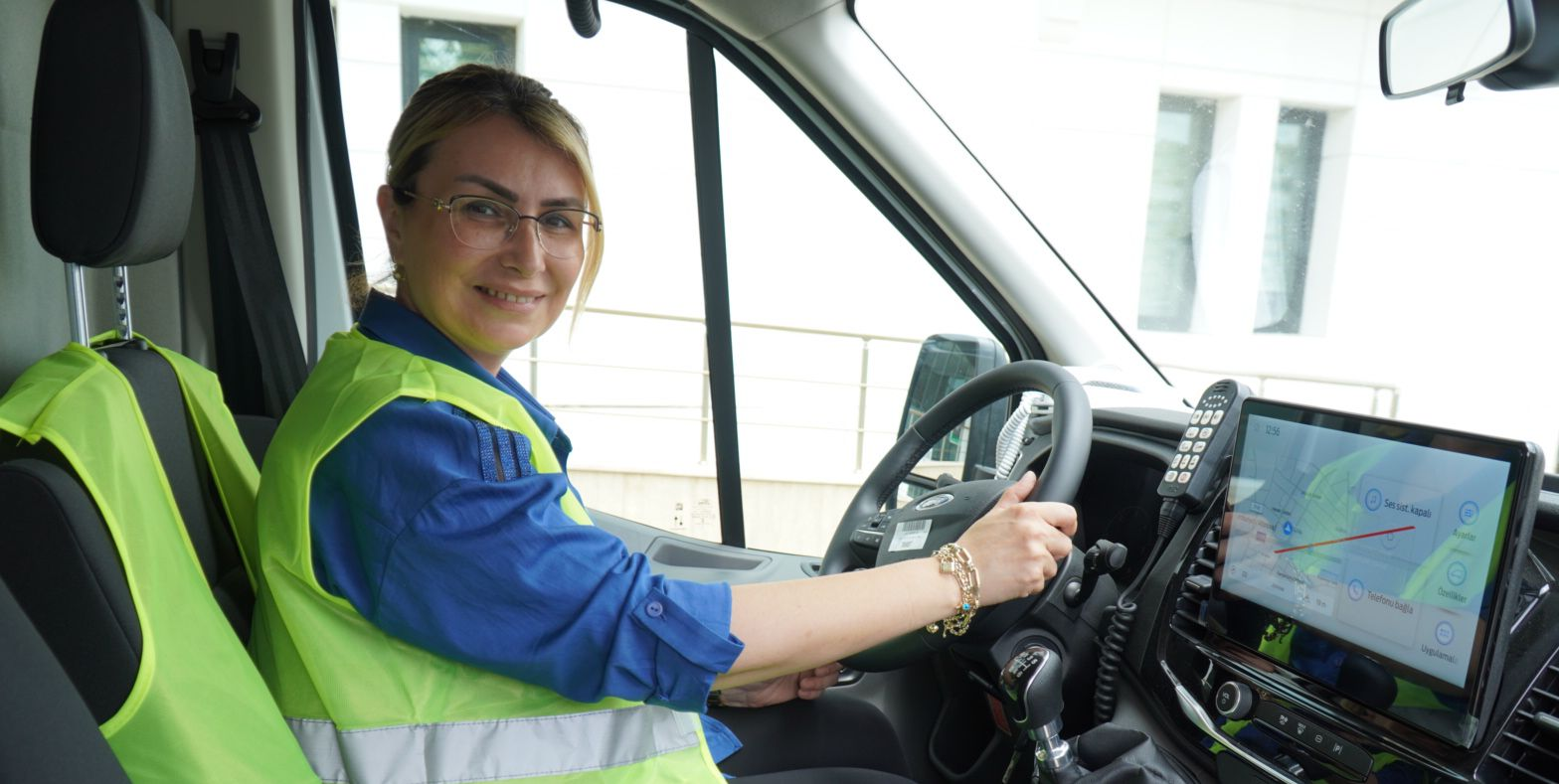 ALTINOVA BELEDİYESİNE ‘’TAM DONANIMLI AMBULANS’’ KAZANDIRILDI