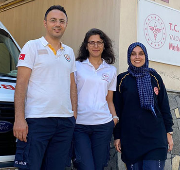 112 AMBULANS İÇİNDE DOĞUM GERÇEKLEŞTİRDİ