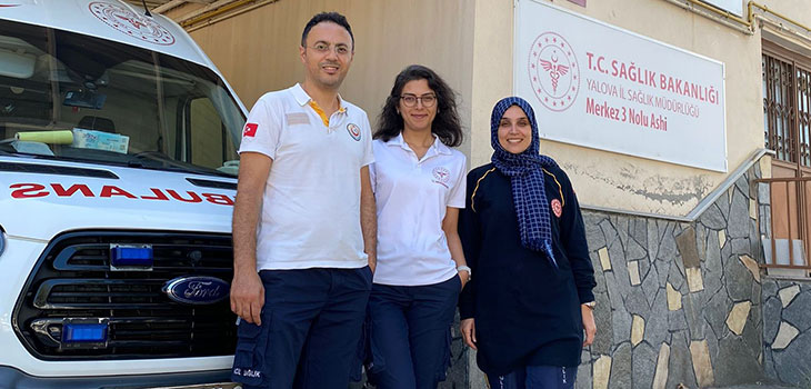 112 AMBULANS İÇİNDE DOĞUM GERÇEKLEŞTİRDİ