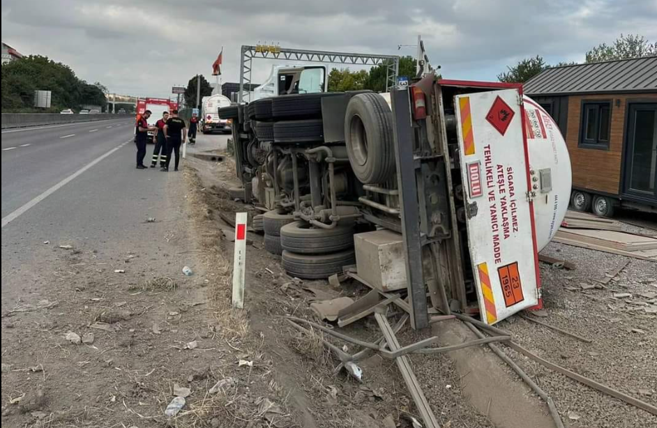 TAŞKÖPRÜ LPG YÜKLÜ TANKER DEVRİLDİ