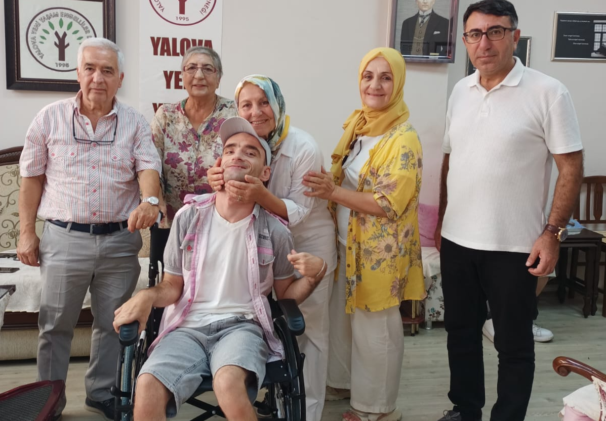 Meliha Ağzıbağlı'nın Bağışladığı Tekerlekli Sandalyeler İhtiyaç Sahiplerine Ulaştı