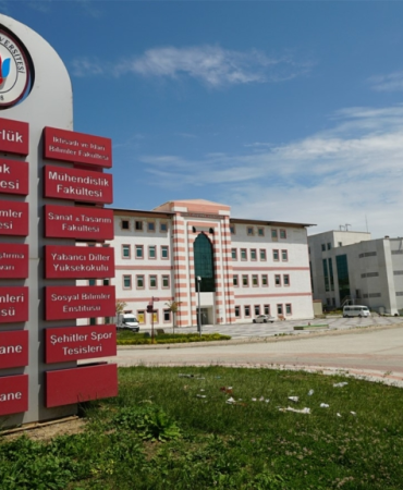 Yalova Üniversitesi