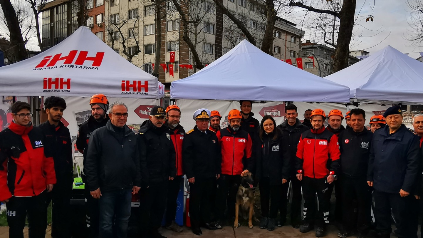 Yalova’da Gerçeğini Aratmayan Deprem Tatbikatı